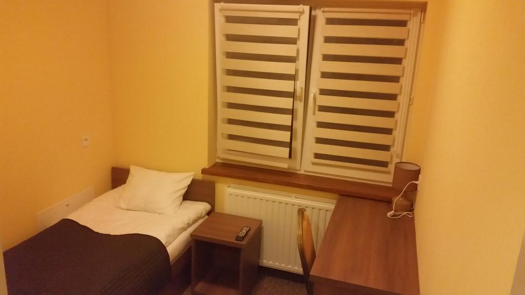 Hotelik A2 Pruszków Oda fotoğraf